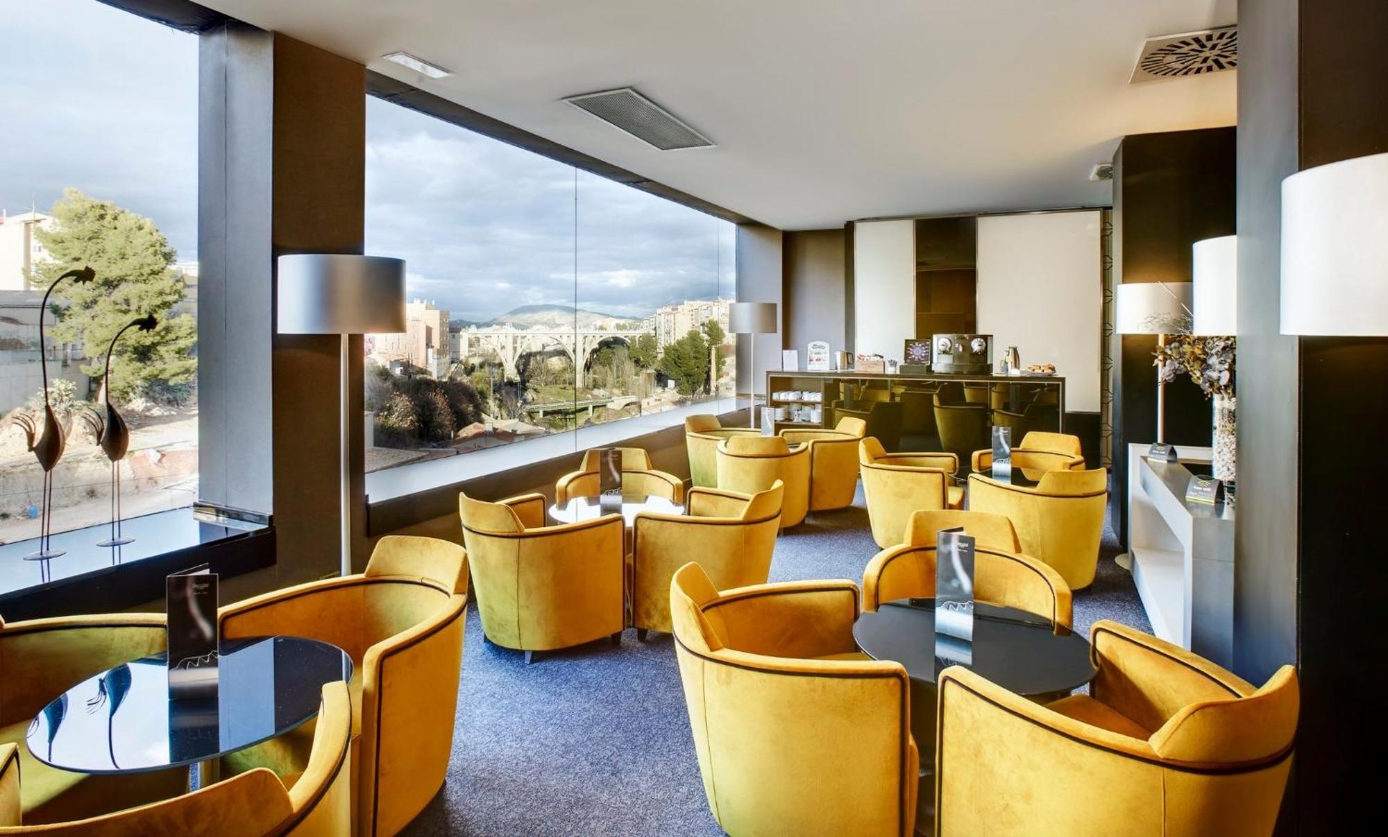Hotel Sercotel Ciutat D'Alcoi エクステリア 写真