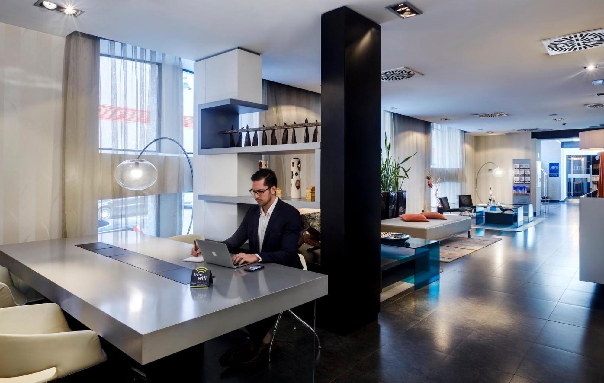 Hotel Sercotel Ciutat D'Alcoi エクステリア 写真