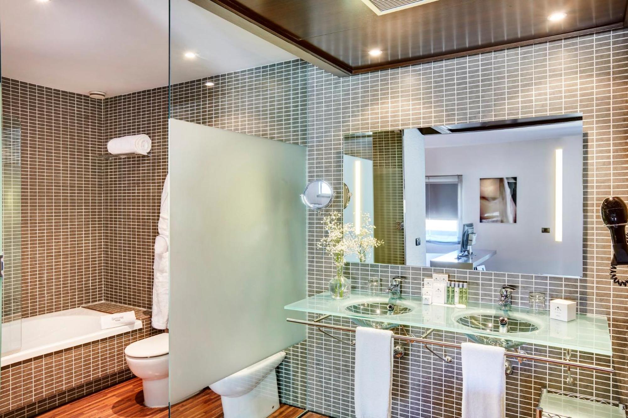 Hotel Sercotel Ciutat D'Alcoi エクステリア 写真