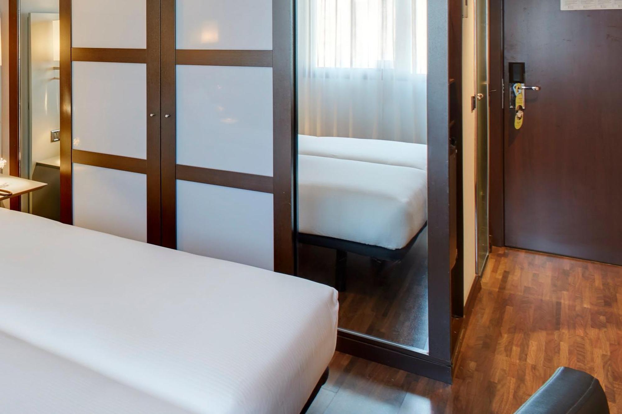 Hotel Sercotel Ciutat D'Alcoi エクステリア 写真