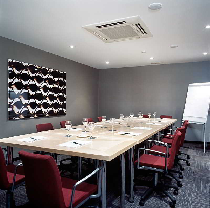 Hotel Sercotel Ciutat D'Alcoi 設備 写真